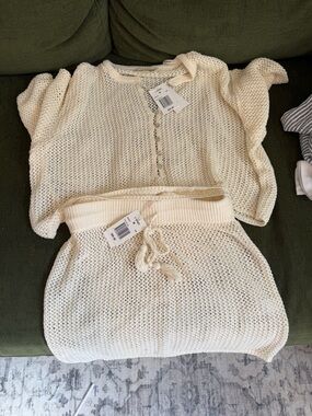 l*space Cream Cover Up Set